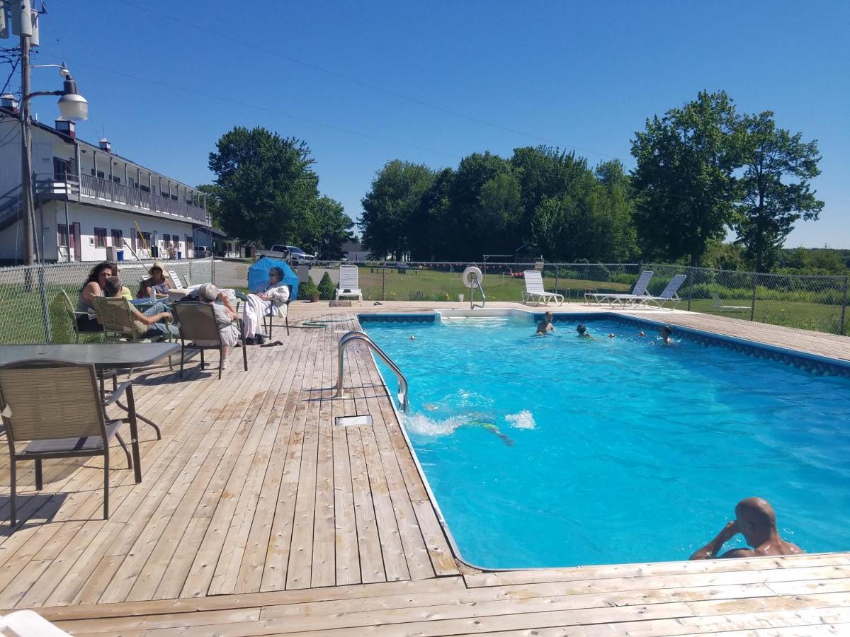 Acadia Sunrise Motel Τρέντον Εξωτερικό φωτογραφία